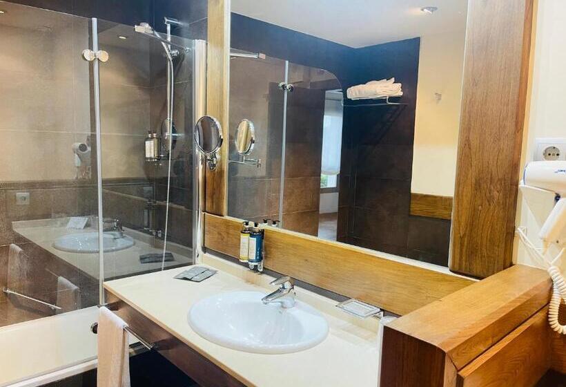 غرفة عائلية, Hosteria De Torazo Nature Hotel & Spa