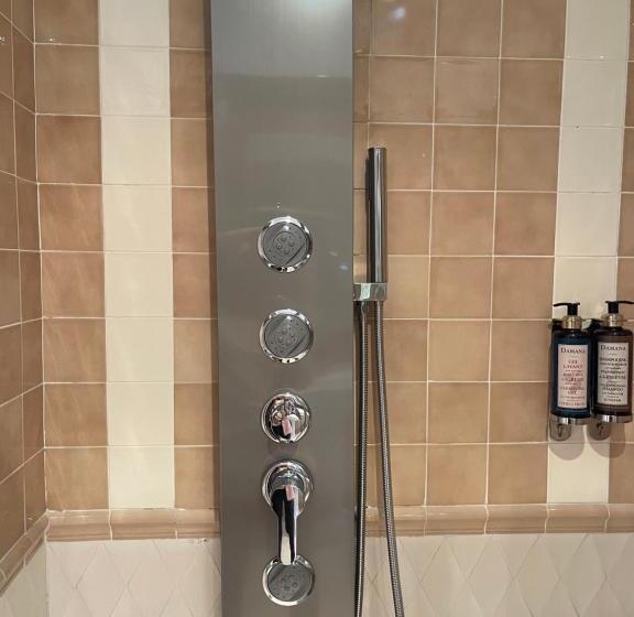 جناح مزود بجاكوزى, Hosteria De Torazo Nature Hotel & Spa