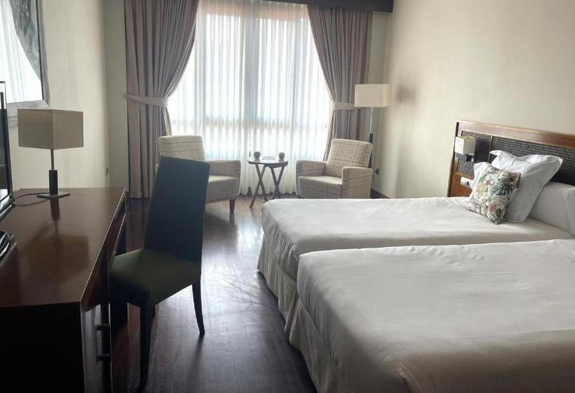 غرفة سوبيريور مطلة على الجبل, Hosteria De Torazo Nature Hotel & Spa