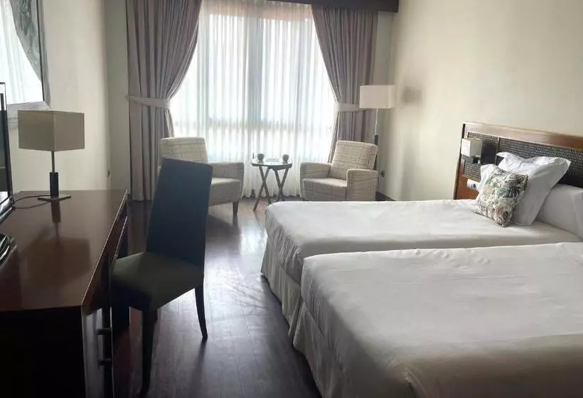 山の見えるスーペリアルーム, Hosteria De Torazo Nature Hotel & Spa