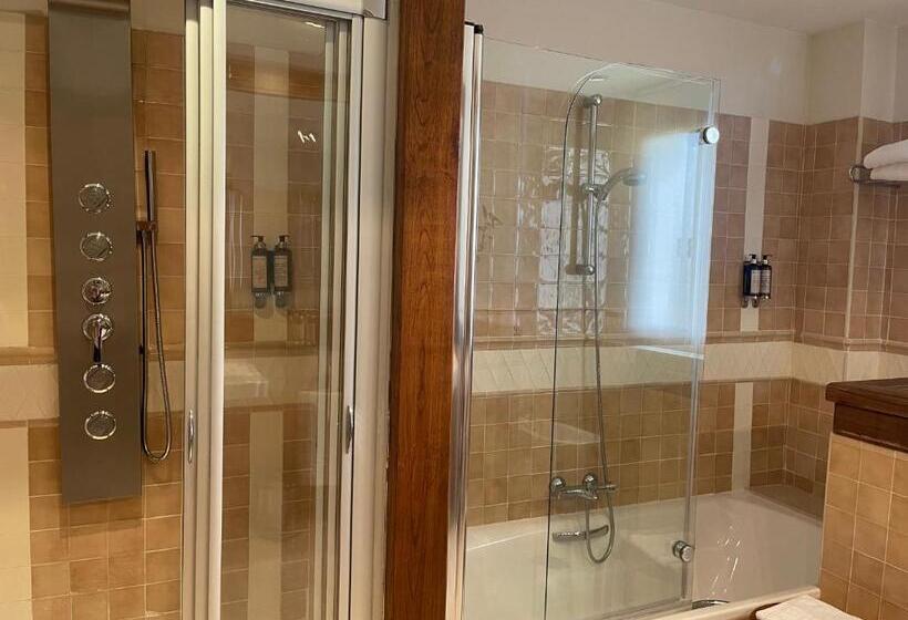 جناح مزود بجاكوزى, Hosteria De Torazo Nature Hotel & Spa