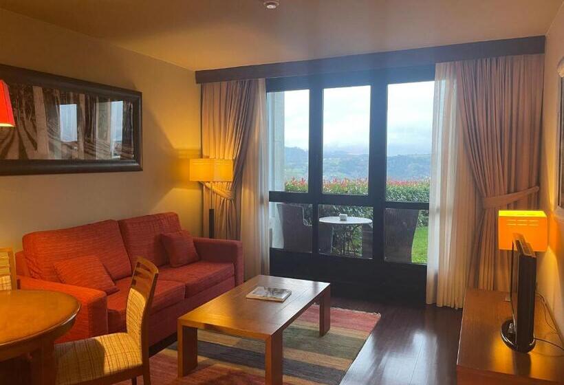 جناح جونيور, Hosteria De Torazo Nature Hotel & Spa