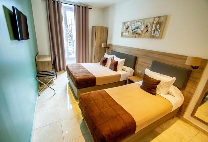 スタンダードトリプルルーム, Parisien