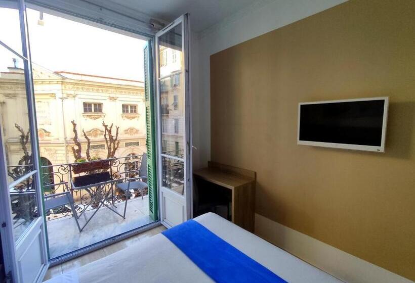 テラス付スーペリアルーム, Parisien