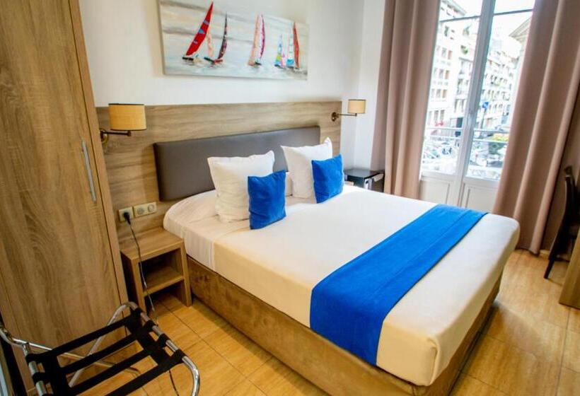 テラス付スーペリアルーム, Parisien