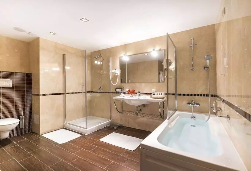 山の見えるジュニアスイート, Kempinski Hotel Grand Arena Bansko