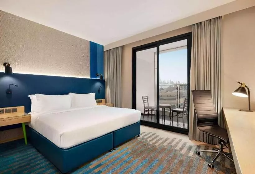 Deluxe Suite King Bed, La Quinta By Wyndham Dubai Jumeirah