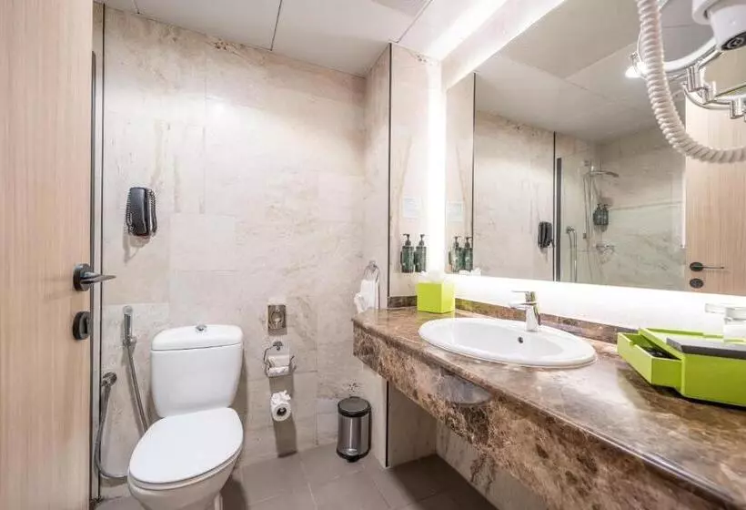 سوئیت جونیور با تخت بزرگ, La Quinta By Wyndham Dubai Jumeirah