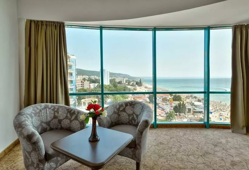 スイート, Marina Grand Beach Hotel   All Inclusive