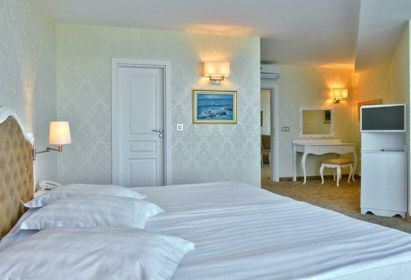 Люкс Повышенной Комфортности, Marina Grand Beach Hotel   All Inclusive