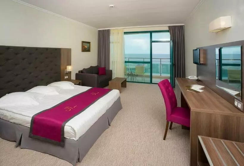 オーシャンビュースタンダードルーム, Marina Grand Beach Hotel   All Inclusive