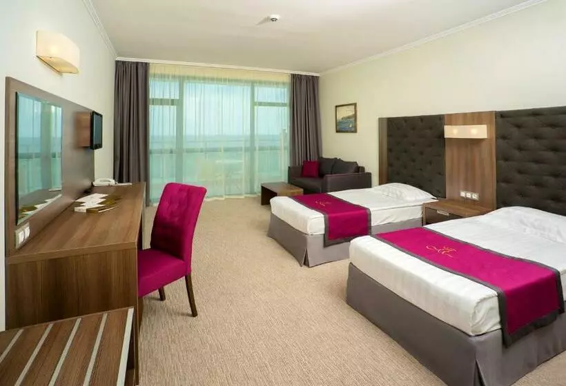 オーシャンビュースタンダードルーム, Marina Grand Beach Hotel   All Inclusive
