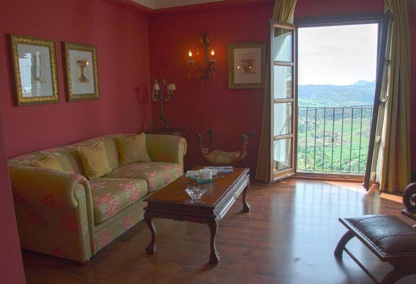 Junior suite with river view, Montelirio