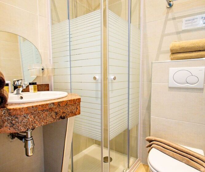 テラス付スーペリアルーム, Parisien