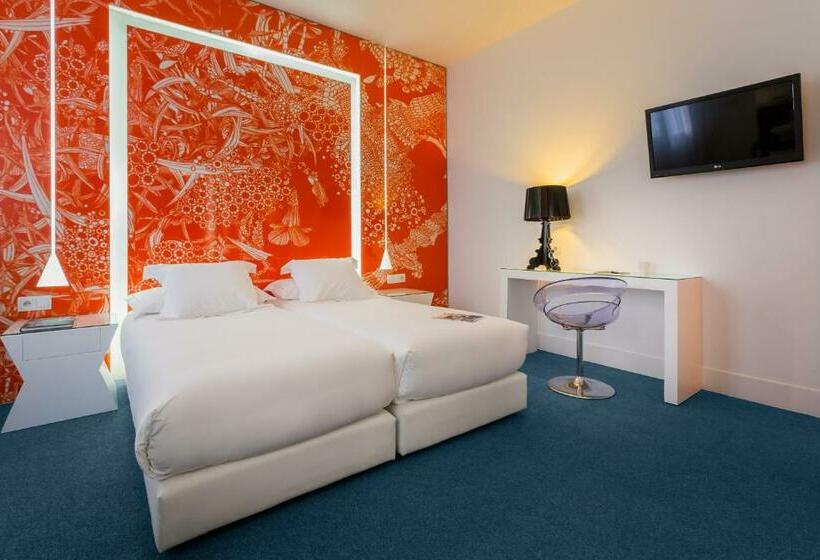 اتاق استاندارد, Room Mate Mario