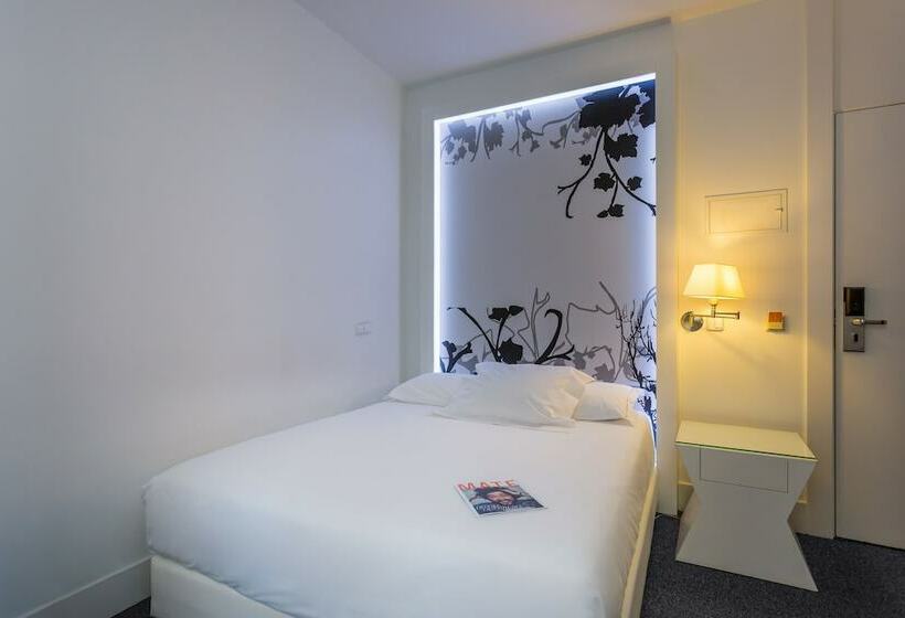 اتاق استاندارد یک نفره, Room Mate Mario