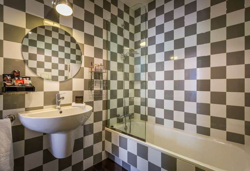 Junior Suite, Room Mate Mario