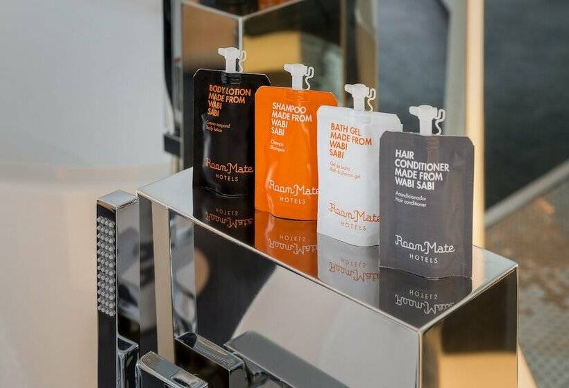 اتاق استاندارد, Room Mate Mario