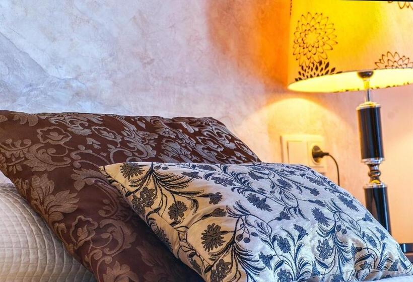 غرفة ديلوكس مطلّة علي البحر, Cases Noves   Boutique Accommodation   Adults Only