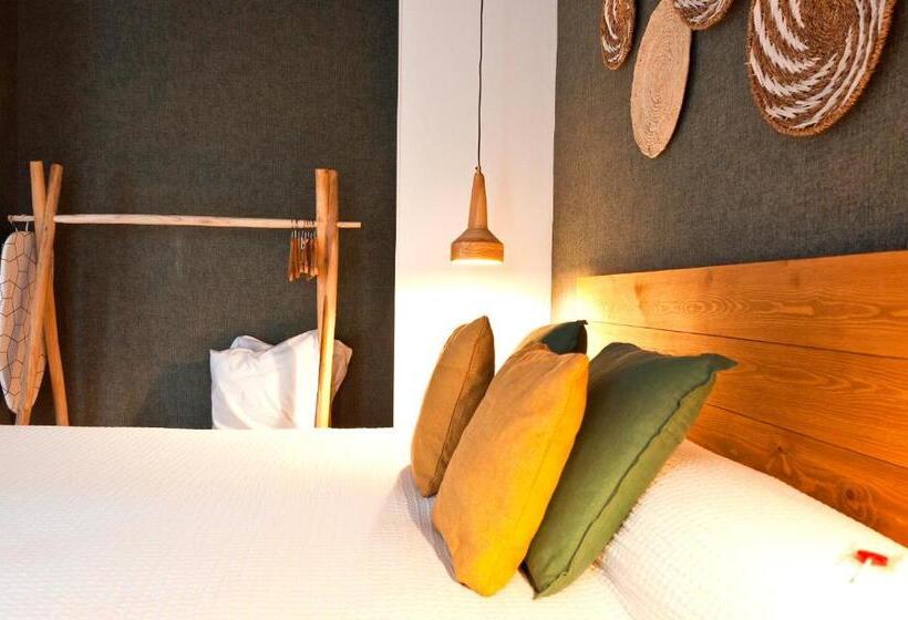 غرفة ديلوكس مطلّة علي البحر مزوَّدة بشُرفة, Cases Noves   Boutique Accommodation   Adults Only