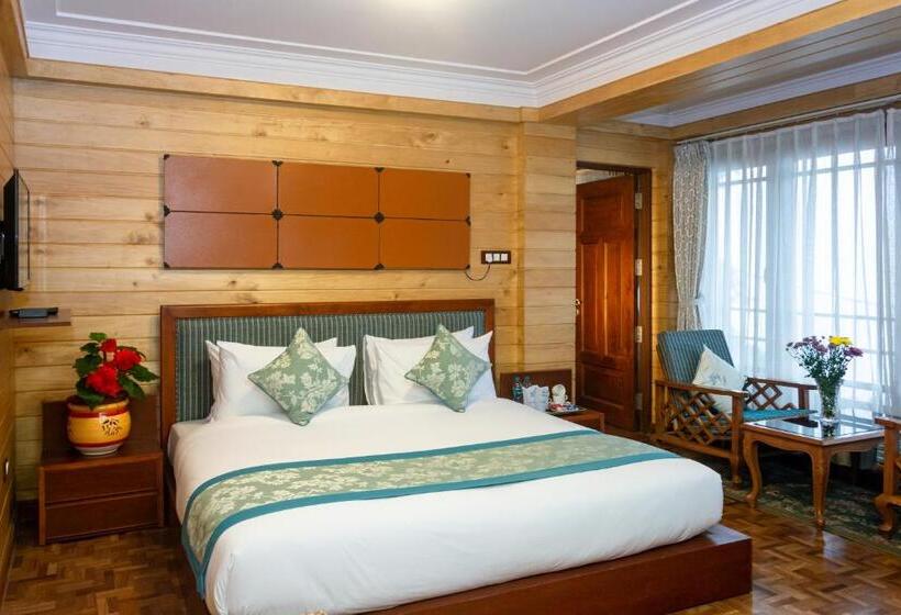 Standardrum, Udaan Dekeling Resort Darjeeling