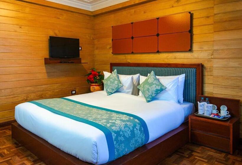 Standardrum, Udaan Dekeling Resort Darjeeling