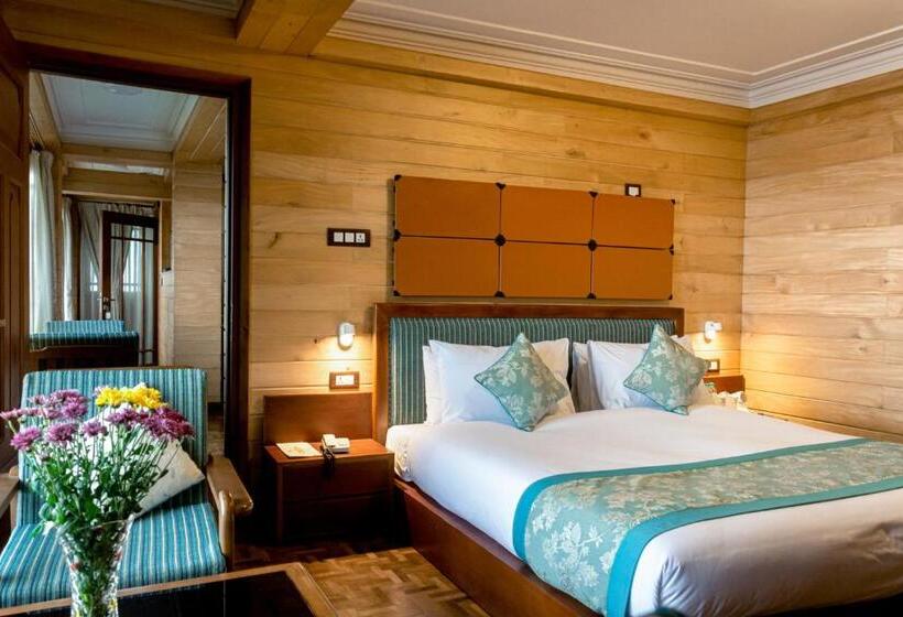 Standardrum, Udaan Dekeling Resort Darjeeling