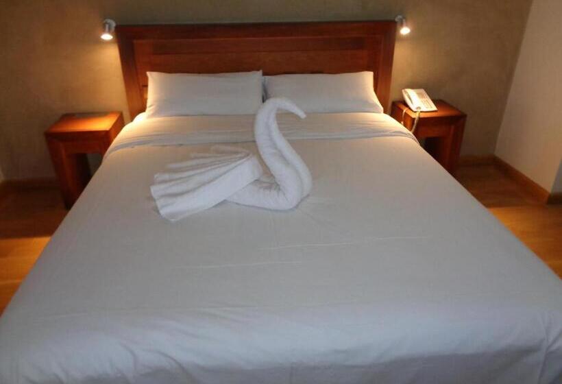 غرفة قياسية, Villa De Betanzos