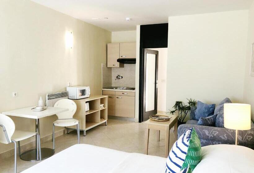 标准工作室, Waterman Svpetrvs Resort  All Inclusive