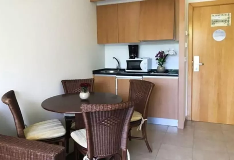 1ベッドルームアパートメント, On Family Islantilla
