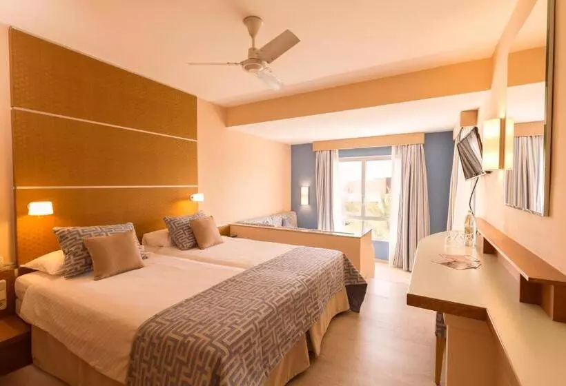 ファミリールーム, Robinson Esquinzo Playa - All Inclusive