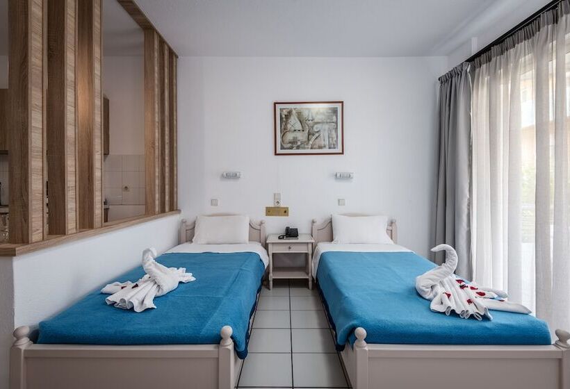 スタンダードスタジオ, Angela