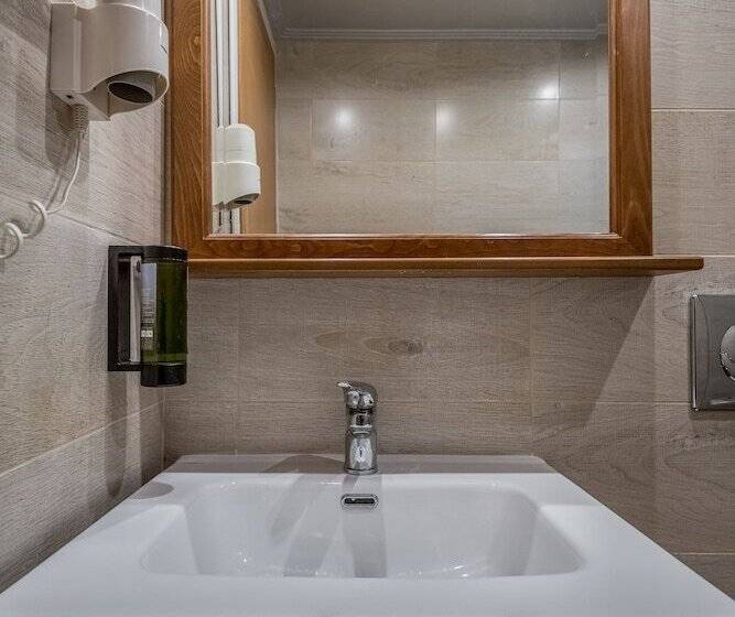 スタンダードスタジオ, Angela