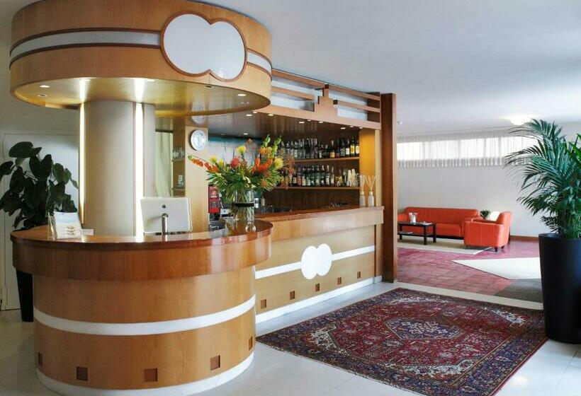 اتاق کلاسیک چهارنفره, Airone