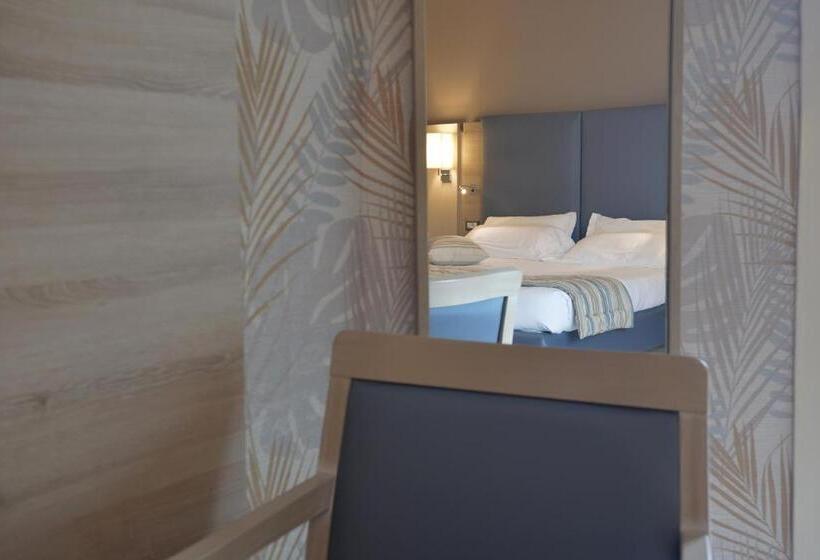 高级三人间, Alma Di Alghero