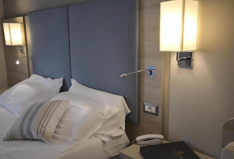 四人标准间, Alma Di Alghero