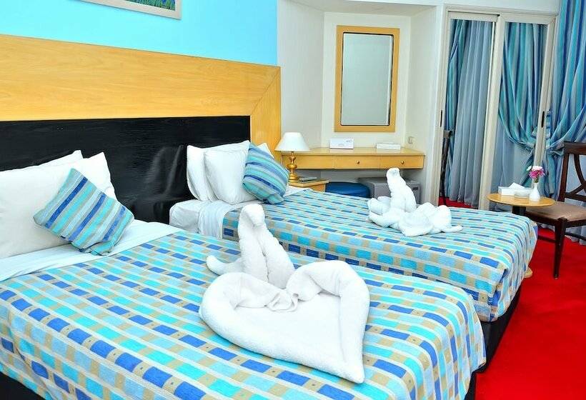 اتاق استاندارد یک نفره, Aracan Pyramid