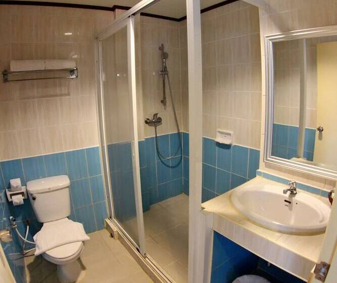 Номер Superior, Baumanburi Hotel Patong