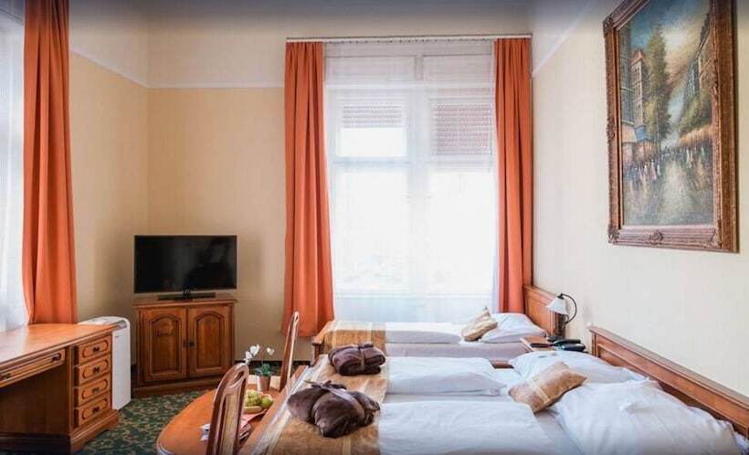 标准三人间, City Hotel Unio Superior