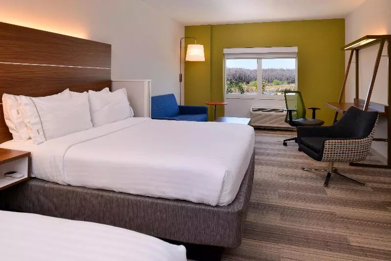 キングサイズベッドのスタンダードルーム, Crowne Plaza Padova, An Ihg
