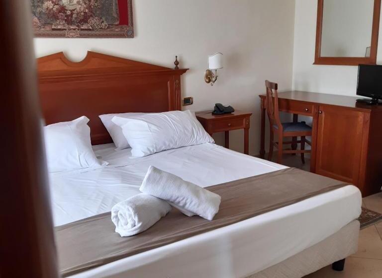 غرفة قياسية, D Angelo Palace