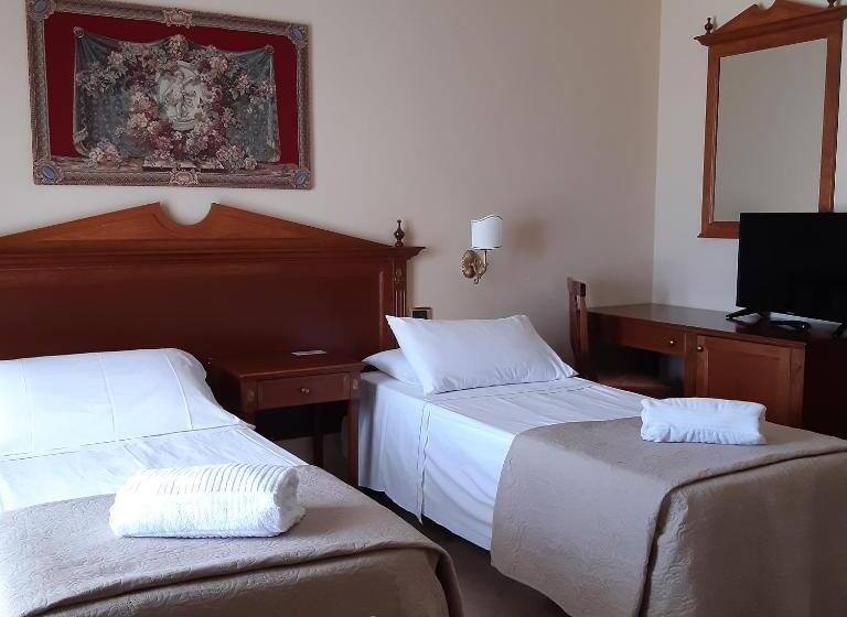 غرفة قياسية, D Angelo Palace