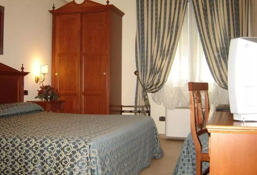 اتاق استاندارد سه نفره, D Angelo Palace