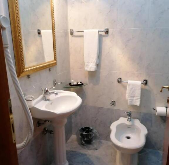 غرفة قياسية فردية, D Angelo Palace