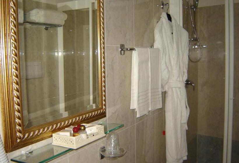 غرفة ديلوكس, D Angelo Palace