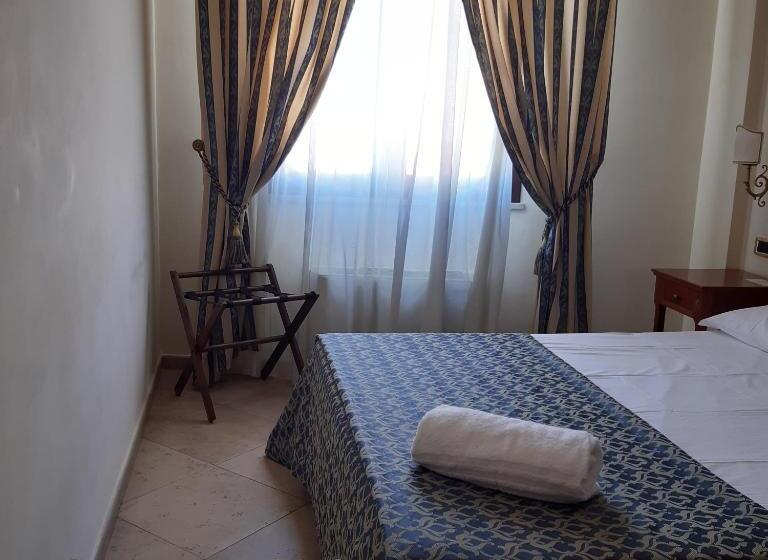 غرفة أساسية, D Angelo Palace