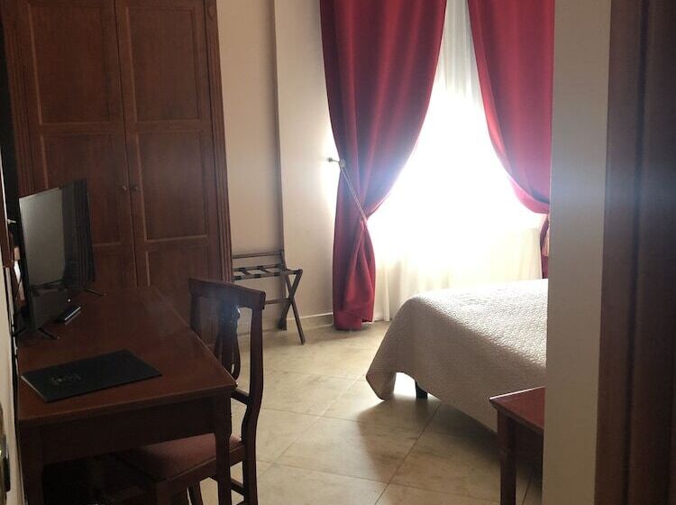 غرفة إقتصادية, D Angelo Palace