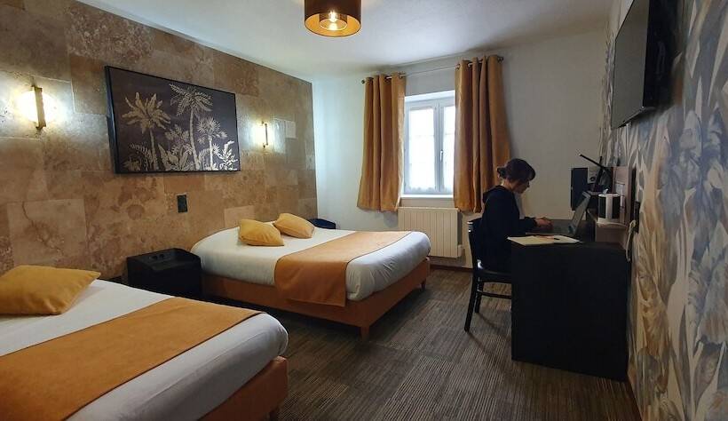 Номер Стандарт Трехместный, Hôtel Du Moulin De La Brevette