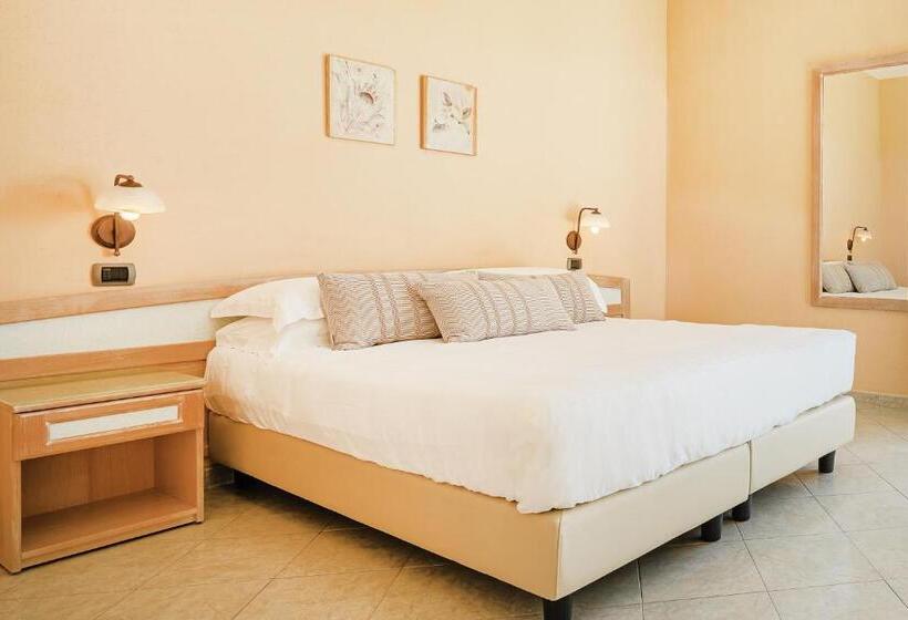 غرفة عائلية مطلّة علي البحر, Felix Hotels   Hotel La Baja