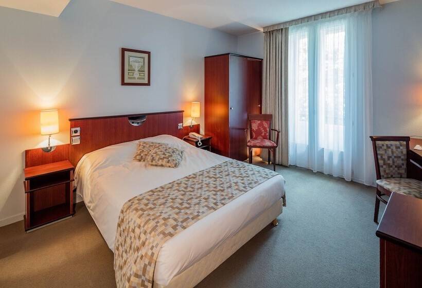 Номер Стандарт, Noemys Neris Montlucon   Hotel Restaurant